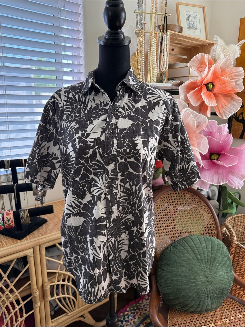 Men’s Reyn Spooner Brown & Cream Tropical Hawaiian Short Sleeve Button Up Shirt